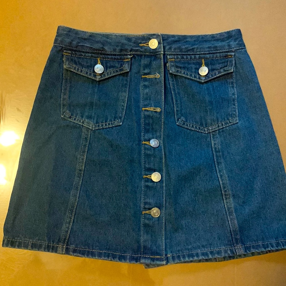 gently used denim skirt.